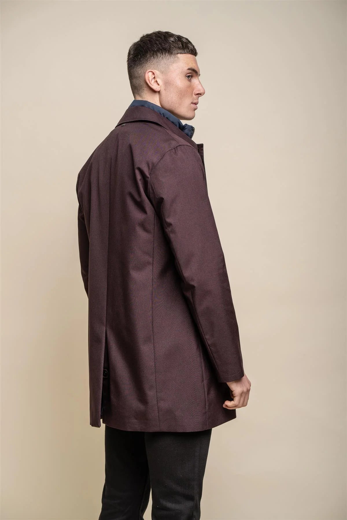 Cavani Brando Mac Coat in Wine