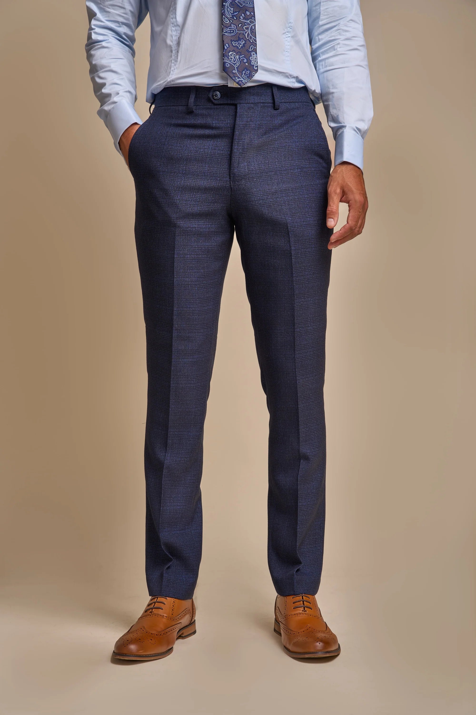 Cavani Caridi Three Piece Navy Suit