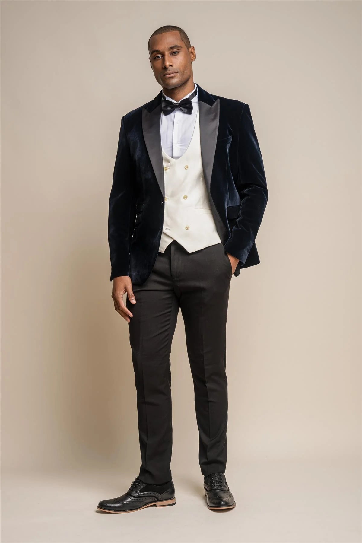 House of Cavani Rosa Black Velvet Blazer